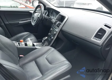 2014 Volvo Xc60 T6 Premier Plus z USA, uszkodzony, nr VIN YV4902DZ5E2516598